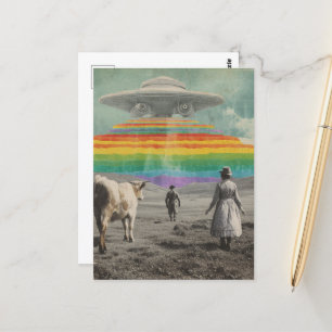Surreal Rainbow UFO über die Kuhweide Postkarte