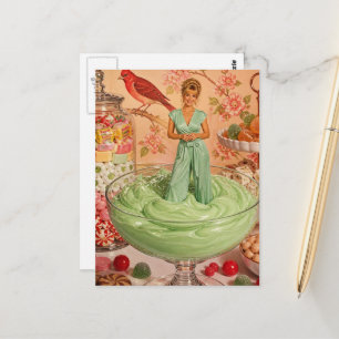 Surreale Frau und Süßigkeiten Postkarte