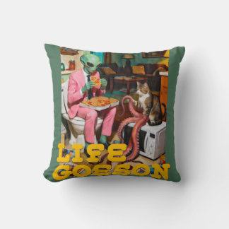 Surrealer Alien-Pizza-Moment Kissen
