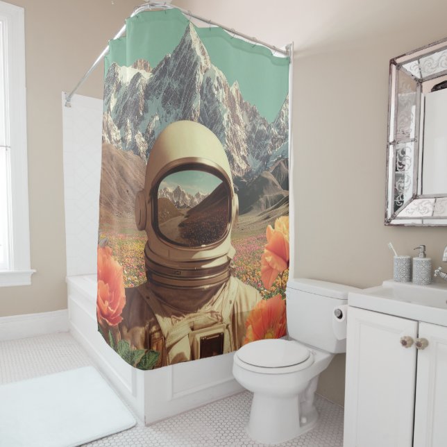 Surrealer Astronaut auf Blumenfeld Duschvorhang (Beispiel)