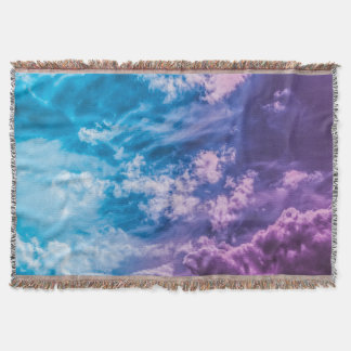 Surrealer Himmel, traumhafte abstrakte Kunst. Decke