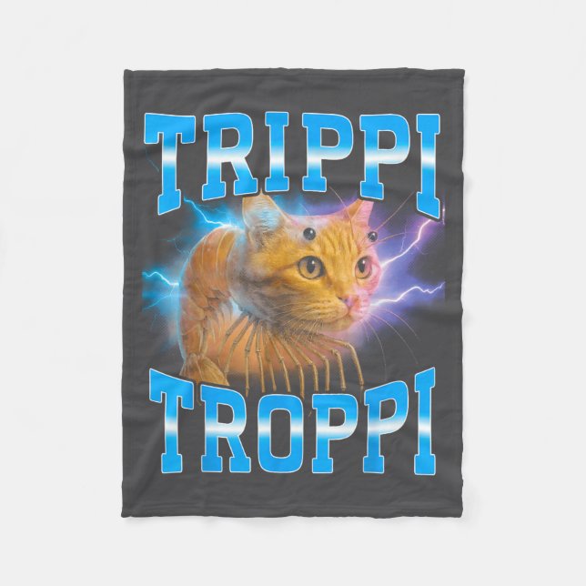 Surrealer italienischer Brainrot-Meme-Trip-Trop-Ka Fleecedecke (Vorderseite)