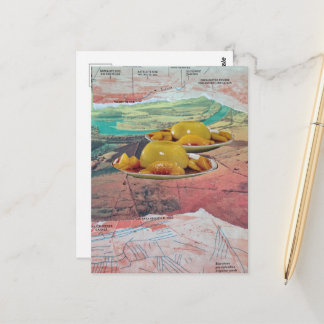 Surrealer Pfirsich-Gebirgskollage Postkarte
