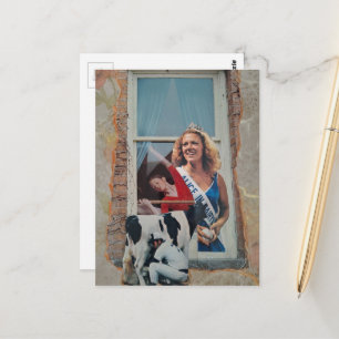 Surrealer Retro-Alice-in-Dairyland-Collage  Postkarte