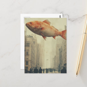 Surrealer Riesenfisch am Himmel Postkarte