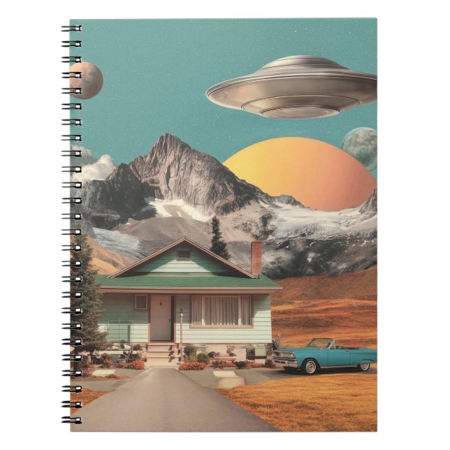 Surrealer UFO über rustikalem Haus Notizblock (Vorderseite)