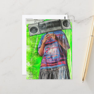 Surrealistischer Wecker Boombox Kopf Frau Postkarte