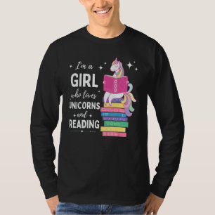 Süß, ich bin ein Mädchen, das Einhörner und Lesen T-Shirt