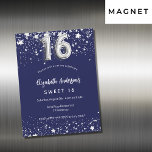 süße 16 blaue Silberstars Luxus Magneteinladung<br><div class="desc">Eine moderne,  stilvolle und glamouröse Einladungs-Magnetkarte für eine Sweet 16,  16. Geburtstagsparty. Ein marineblau-blauer Hintergrund,  mit Imitaten verziert,  die silberne Sterne tragen. Personalisieren Sie Ihren Namen und Ihre Party-Daten und fügen Sie diese hinzu. Nummer 16 wird mit einem Schriftart im Ballonstil geschrieben.</div>