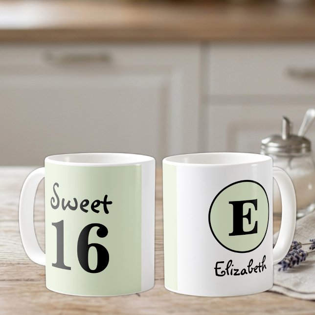 Süße 16er-Monogramm-Name grün Kaffeetasse (Von Creator hochgeladen)