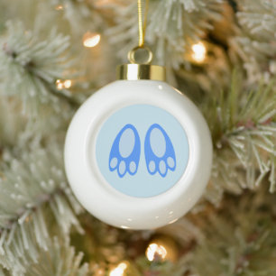 Süße blaue Baby-Jungen-Hasenfüße Ostern Keramik Kugel-Ornament