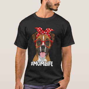 Süße Boxerhündin mit rotem Punkte-Bandana T-Shirt