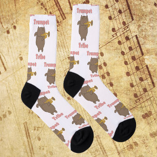 Süße Cartoon-Katze spielt Trompete Tribe Socken