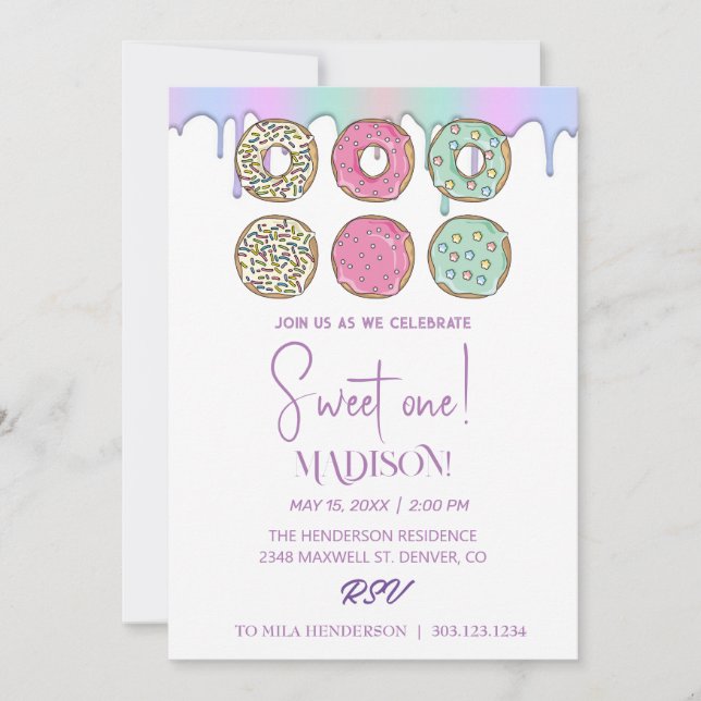 Süße Donuts, Regenbogenfarben, süßer erster Geburt Einladung (Vorderseite)
