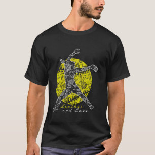 Süße Fastpitch-Softball-Werferin Leather and Lace T-Shirt