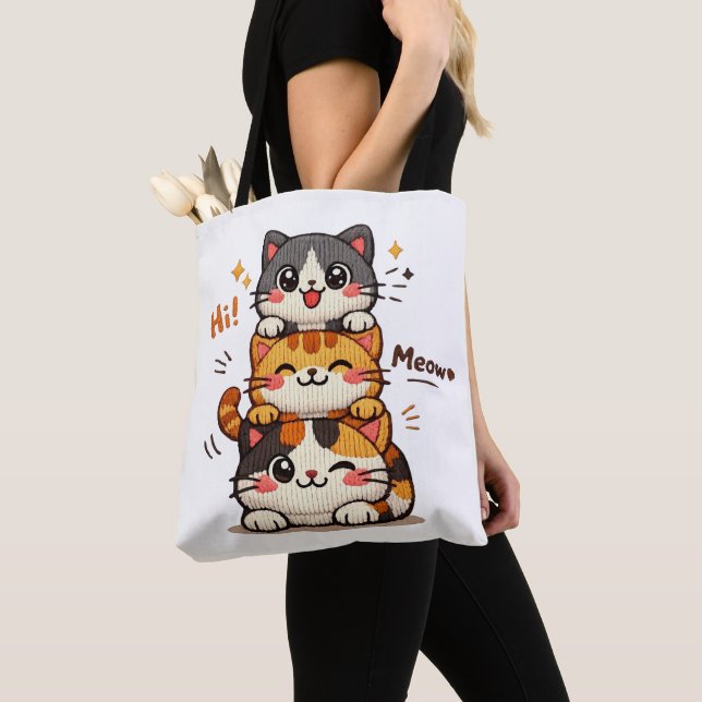 Süße gestapelte Katzen Hi Meow (Von Nahem)