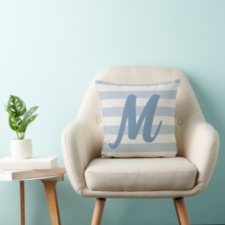 Süße gestreifte blaue Mist- und Off-White-Monogram Kissen