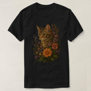 Süße getigerte Katze mit Wildblumen – Florale Katz T-Shirt