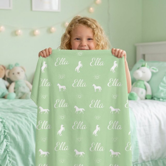 Süße grüne personalisierte Pferdedecke für Mädchen Fleecedecke (Von Creator hochgeladen)