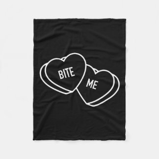 Süße Herzen beißen mich, Lustiger Anti-Valentinsta Fleecedecke