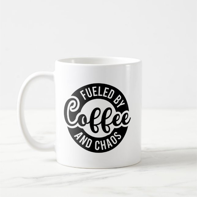 Süße, kaffeegetriebene Chaos-Wortkunst  Kaffeetasse (Links)