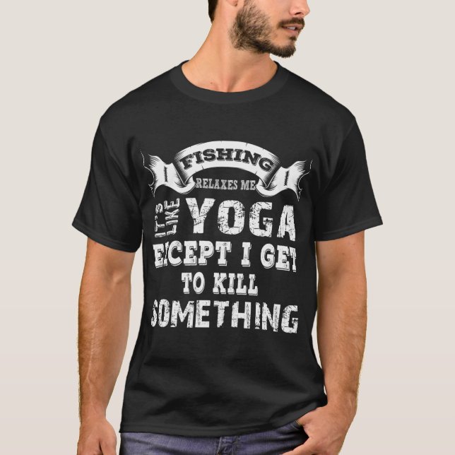Süße Kätzchen und Fischmuster – Katze T-Shirt (Vorderseite)