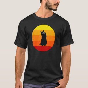 Süße Katze auf Sonnenuntergangs-Hintergrund Retro T-Shirt