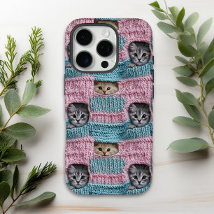 Süße Katzen Rosa Blau Stricken Mädchenhaft iPhone 16 Pro Hülle