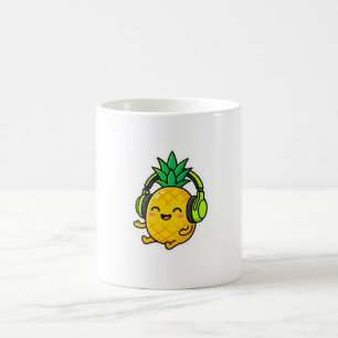 Süße Kawaii Ananas mit Kopfhörern SuSticker Kaffeetasse