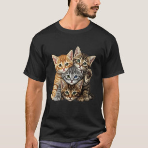 Süße kleine Katzen spielen und bauen eine Wand für T-Shirt