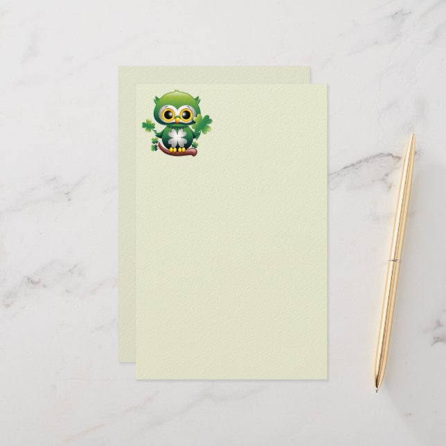Süße kleine St. Patrick Cartoon-Eule Briefpapier (Vorderseite/Rückseite Beispiel)