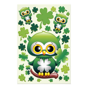 Süße kleine St. Patrick Cartoon-Eule Fotodruck