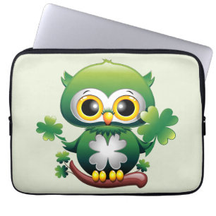 Süße kleine St. Patrick Cartoon-Eule Laptopschutzhülle