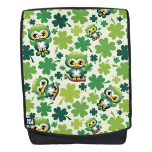 Süße kleine St. Patrick Cartoon-Eule Rucksack