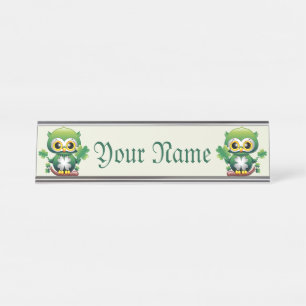 Süße kleine St. Patrick Cartoon Eule Schreibtischnamensplakette
