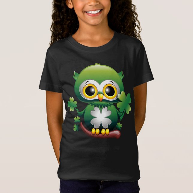 Süße kleine St. Patrick Cartoon-Eule T-Shirt (Vorderseite)