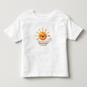 Süße lächelnde Sonnengratulationswünsche zum Gebur Kleinkind T-shirt