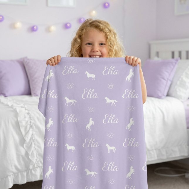 Süße lila personalisierte Namens Pferd Mädchen Fleecedecke (Von Creator hochgeladen)