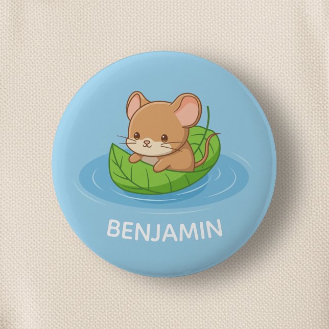 Süße Maus in einem Blattboot Blau Benutzerdefinier Button (Von Creator hochgeladen)