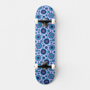 Süße mehrfarbige blaue Sonnenmuster Skateboard