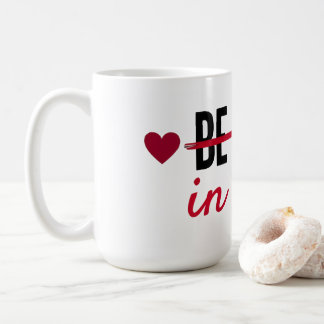 Süße, minimalistische Ästhetik-Tasse für den tägli Kaffeetasse