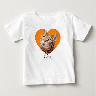 Süße moderne Typografie Name und Herz Foto von Hau Baby T-shirt
