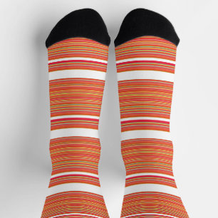 Süße orangefarbene farbenfrohe Streifen Socken