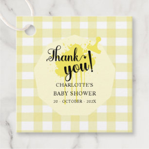 Süße Pastellgelbe Gingham-Baby-Party Geschenkanhänger