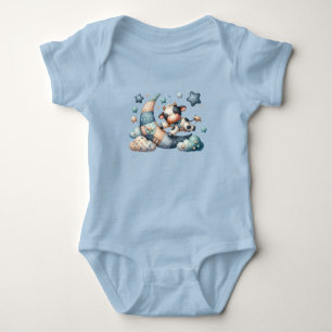 Süße Patchwork-Kuh über dem Mond mit Sternen Baby Strampler