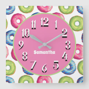 Süße personalisierte rosa blaue grüne Donuts Quadratische Wanduhr