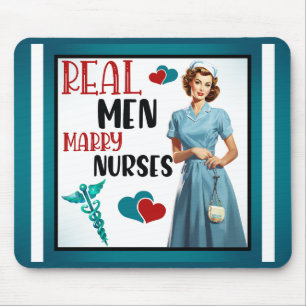 Süße Pin-Up_ Echte Männer heiraten Krankenschweste Mousepad