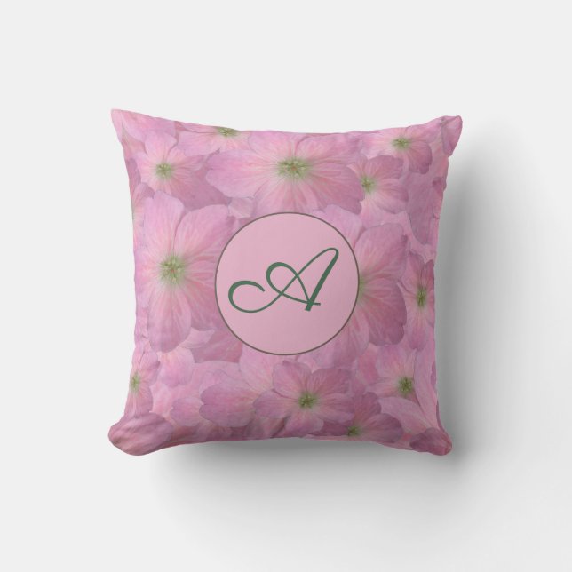Süße rosa Blumen mit kundenspezifischem Monogramm Kissen (Vorderseite)