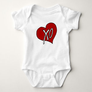 Süße rote XO-Herz-Liebe-Umarme-Küsse Baby Strampler