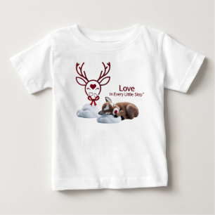 Süße schlafende Rentiere "Liebe in jedem kleinen S Baby T-shirt